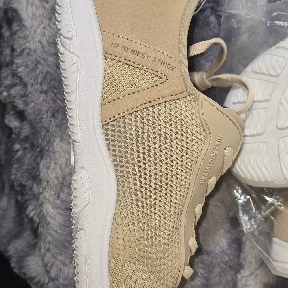 NWT HIKE Footwear Stride (Unisex) Sneaker Beige Barefoot  Womens EU 38/ US 7.5‎